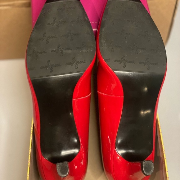 Easy Street Pointe Womens 2”‎ Red Pumps size 9 Brand New in Box - Picture 7 of 8